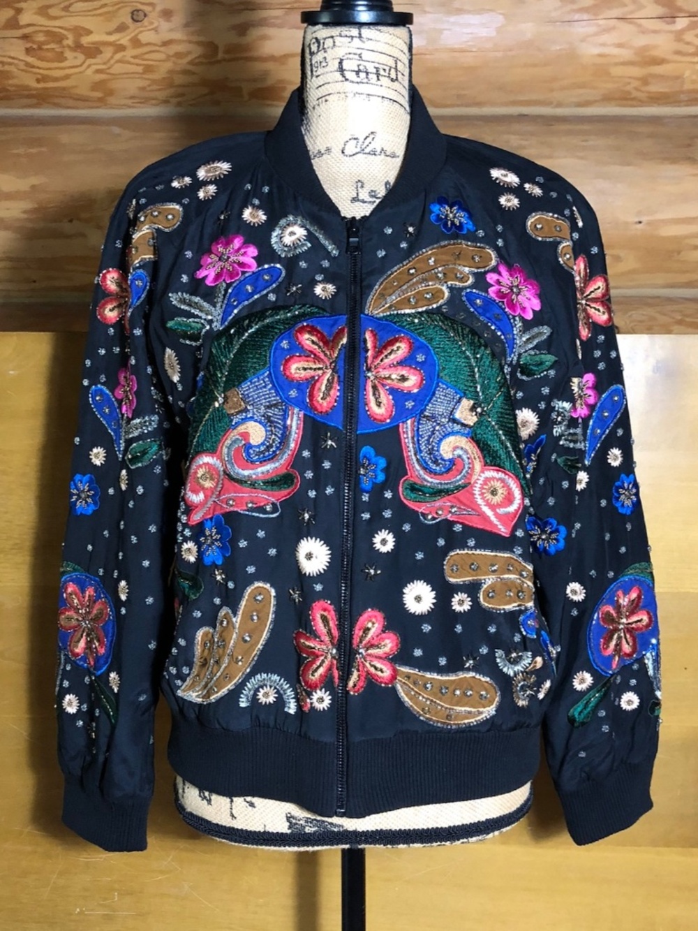 Alice + Olivia Felisa Floral Embroidery Embellished Silk Bomber Jacket in size L - Picture 3 of 14